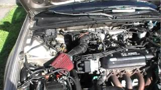 Quick engine look  1990 Honda Accord EX 22 [upl. by Anilejna]