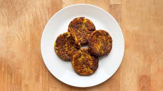 Galettes de légumes à la poêle  Pommes de terre courgettes et carottes Un accompagnement idéal [upl. by Norel]