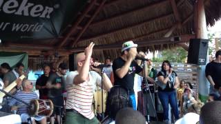 Grupo Mania  Me miras y te miro  En Vivo Tampa [upl. by Jayson177]