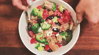 HOW TO MAKE GREEK WINTER BREAD SALAD WITH BROCCOLI FETA OLIVES POMEGRANATE AND RUSKS [upl. by Hsekar]