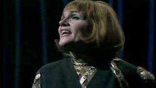 Gisela May sings Kurt Weill vaimusiccom [upl. by Notsua]