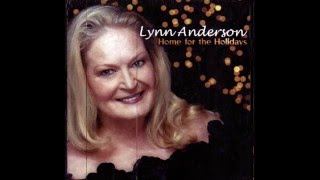 Lynn Anderson  The Christmas Song Chestnuts Roasting On An Open Fire [upl. by Luisa]