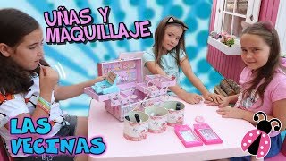 Las Vecinas 💄💋 Maquillaje y Manicura 💅 Los juguetes de Arantxa [upl. by Nytnerb959]