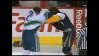 Darcy Hordichuk vs Andrew Peters Oct 17 2008 [upl. by Yerak621]