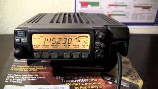 Icom IC207H [upl. by Laehcor781]