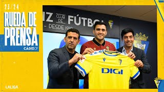 Maxi Gómez quotVengo a Cádiz con muchísimas ganasquot  Cádiz Club de Fútbol [upl. by Ahsienat]