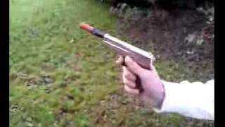 Vuurwerkpistool  firework pistol [upl. by Tahp]