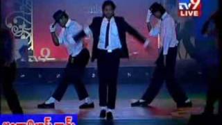 Allu Arjuns michael jackson Dance at SS Style Awards [upl. by Niatsirt18]