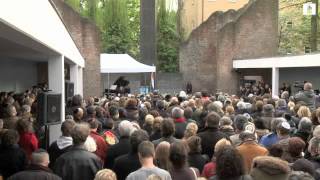 Nationale Dodenherdenking in de Hollandsche Schouwburg  4 mei 2012 [upl. by Agler]