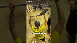 J’offre ma trottinette freestyle au skatepark  scoot2street tricks [upl. by Suzanna201]