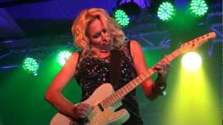 Beccy Cole amp Carole Sturtzel  Singer Sees It All [upl. by Sonnie725]