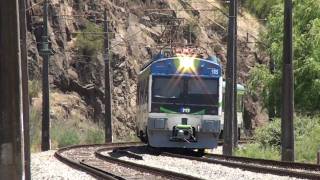 Metrotren UT105 saliendo de las curvas de Angostura  08122010 [upl. by Harrington121]