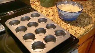 Calphalon Classic Bakeware 12Cup Nonstick Muffin Pan REVIEW [upl. by Goodspeed]