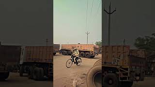 Viral truck video viral truck driver video explore public truck shorts ytshorts [upl. by Eibbor]