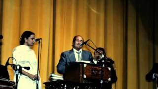 Sau Saal Pehlay Muhammad Rafi Live Around the World with Krishna Mukherjee Low [upl. by Ihsakat]