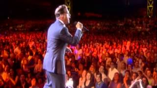 Luis Miguel  Un Hombre Busca A Una Mujer HD  4 de 15  VIVO  Medley 2 [upl. by Odnama]