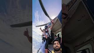 skydiving  Falling in Style youtubeyoutubeshorts skydiving hittvfun fun adventuretrending [upl. by Viviene]