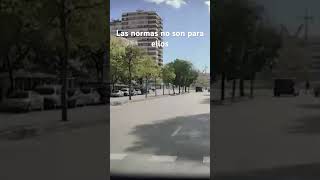 Otro biciclista incumpliendo las normas de circulación Esta vez en C António López de Madrid [upl. by Lemuelah515]