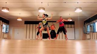 Katarzyna Cyunczyk Zumba  Rumba Zumba [upl. by Lednahs]