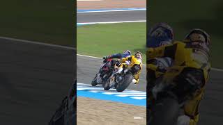 Bautista vs Razgatlioglus INCREDIBLE Jerez Race 2 battle 🔥  2024 [upl. by Airottiv]