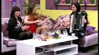 Sandra Milosevic harmonika i Jelena Urosevic violina  kolo uzivo [upl. by Enimajneb996]