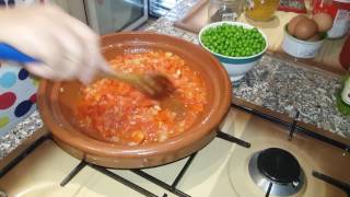 TAJINE DE PETITS POIS AUX OEUFS  جلبانة بالبيض [upl. by Yenahs2]