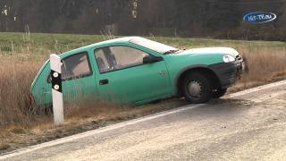 Glatteisunfälle in Zwickau nahe Hüttelsgrün Sachsen [upl. by Navets]