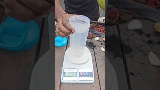 Weigh Machine पर तौला 800 ग्राम नारियल पानी 😱 shorts [upl. by Atikaj]