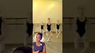 Salto ENTRECHAT de Ballet Petit Allegro [upl. by Leva724]