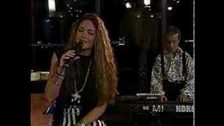 Lucero cantando Eres En Vivo desde Chile [upl. by Marron]