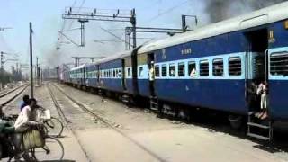 13483 Malda TownDelhi Farakka Express [upl. by Yarased]