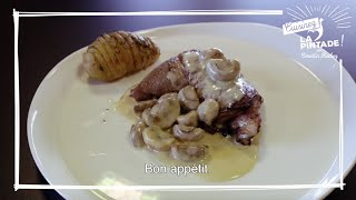 RECETTE Cuisse de pintade aux champignons avec pommes de terre danoises avec Corentin Rochez [upl. by Dnalevets]