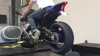 R1 2016 AKRAPOVIC FULL PASSAGE AU BANC [upl. by Russom]