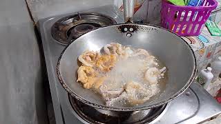 Frying squid l Calamaris lateNengvlog [upl. by Larret538]