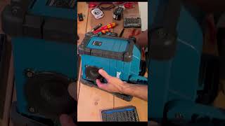 Makita DMR107 Reparatur diy repair makita soldering electronics [upl. by Nauqat]