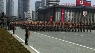 Desfile militar en Corea del Norte [upl. by Devlen]