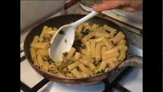 pasta zucchine e pancetta [upl. by Artinek]