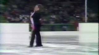 Klimova amp Ponomarenko URS  1984 Sarajevo Ice Dancing Compulsory Dance No 2 [upl. by Linneman957]