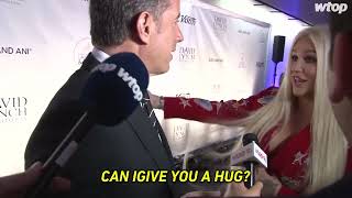 Jerry Seinfeld Says ‘NO THANKS’ To Hug From Kesha [upl. by Saturday917]