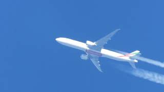 Nikon p1000 mega zoom on airplane on sky 4k UHD [upl. by Aneel]