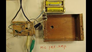 Microphone amplifier for electret capsules Made with 3 transistors works between 3 and 22 Volt [upl. by Noelyn]