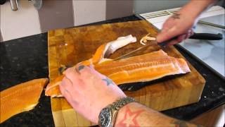 How To Fillet A Rainbow Trout The Easy Way [upl. by Patricio]