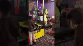 Arcade 🕹️🤩Brothers❤️Family basketball 🏀short 2 of 2 [upl. by Yancey872]