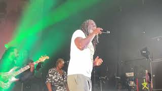 Tiken Jah Fakoly ouvrez les frontières ￼￼live [upl. by Elyn]