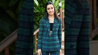 Shradha Kapoornewsong bollywoodviralsong lagdilahorediyoutubeshorts fashionviralvideostreet [upl. by Helaina]