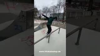 OG Jeffrey kurz im Kennedy Skatepark [upl. by Enaud920]