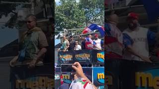 Donaty En La Parada Dominicana De Paterson NJ 🇩🇴🇺🇸 [upl. by Radmilla]