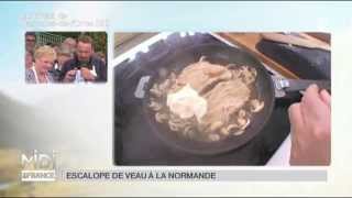 RECETTE  Escalope de veau à la normande flambée au Calvados et champignons [upl. by Audley]