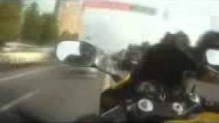 Biker Speeds Through City Traffic  Unbelieveable [upl. by Any]