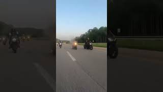 CBR1000 vs GSXR1000 Roll Race [upl. by Hultin169]